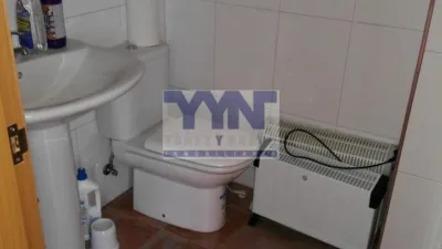 Local comercial en alquiler en Narón - Más