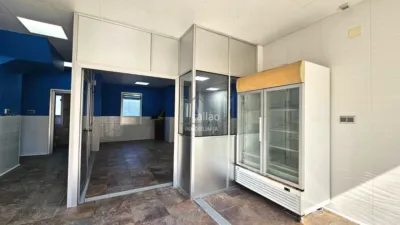 Local comercial en venta en Ferrol - Más
