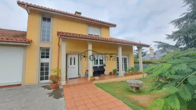 House on Crendes Street photo 2