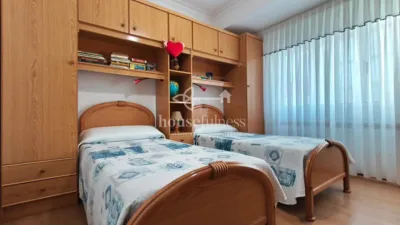 Apartment on Reis Católicos Street photo 18