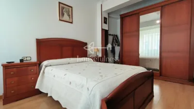 Apartment on Reis Católicos Street photo 9