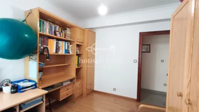 Apartment on Reis Católicos Street photo 14