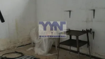 Local comercial en alquiler en Narón - Vista 2
