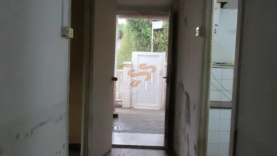 Casa – Cabanas, Salgueiral, A Pena do Pico - Más