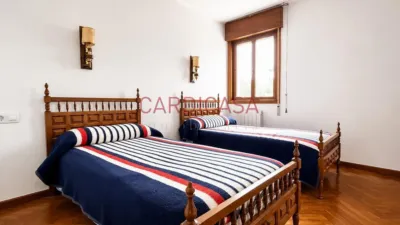 Piso en venta en Avenida de la Gran Vía, cerca de Calle de Zamora, Praza España-Zona Corte Inglés (Distrito Casco Urbano. Vigo) de 375.000 €