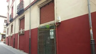 Commercial premises for rent in Calle del Conde Rebolledo, Casco Antiguo (León Capital) of 2.000 €<span>/month</span>
