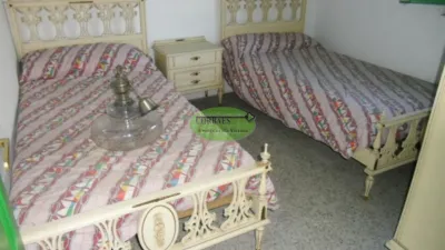 Casa en venta en Sarreaus, Sarreaus (Sarreaus) de 27.000 €