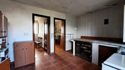 Casa – Oza, Burricios - Más