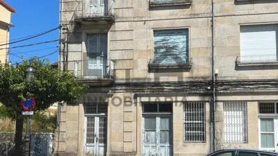 Casa en venta en Avenida de Balneario, cerca de Calle del Río Miño, O Carballiño de 130.000 €