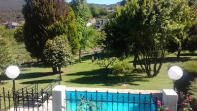 House in Toén photo 23
