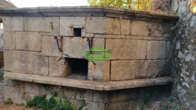 Stone-built semi-detached house in Maside, featuring a stone oven and a small plot of 15 m². Located 23 km from Ourense city centre and just 2 km from Maside. Requires more than 25% renovation. photo 3