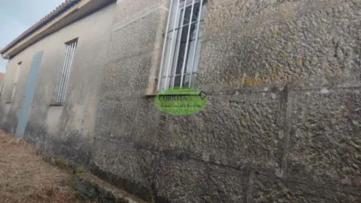 Casa en venta en Ourense, Vilar de Astrés-Palmés-Arrabaldo (Ourense Capital) de 60.000 €