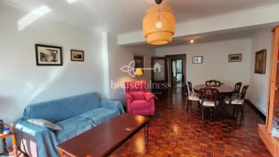 Apartment on Avda Zumacarregui Street photo 2