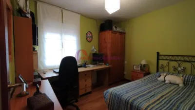 Apartment on Valentín Palencia Street photo 5