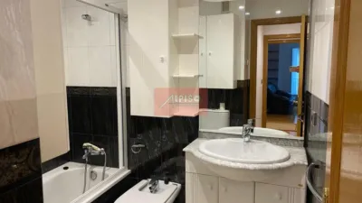 Piso en alquiler en Calle de San Miguel, Casco Vello (Ourense Capital) de 750 €<span>/mes</span>