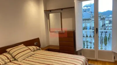 Piso en alquiler en Calle de San Miguel, Casco Vello (Ourense Capital) de 750 €<span>/mes</span>