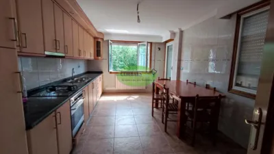 Chalet en venta en San Cibrao Das Viñas, San Cibrao Das Viñas (Capital). Municipio de San Cibrao das Viñas de 320.000 €