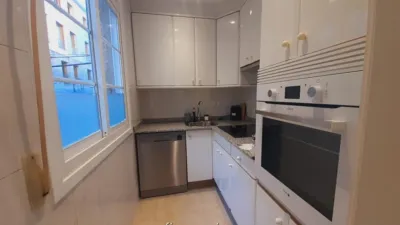 Apartamento en alquiler en Calle de Santiago, 2, Casco Vello (Distrito Casco Urbano. Vigo) de 850 €<span>/mes</span>