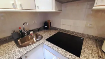 Apartamento en alquiler en Calle de Santiago, 2, Casco Vello (Distrito Casco Urbano. Vigo) de 850 €<span>/mes</span>