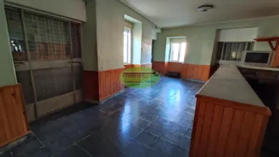 Casa en venta en Ourense, Vinteún (Ourense Capital) de 79.900 €