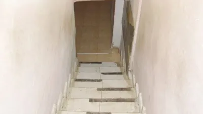 Casa en venta en Calle del Teniente Moore, Alcañiz de 8.550 €
