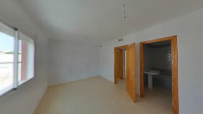 Apartment on Guillermo Simonelli Street photo 6