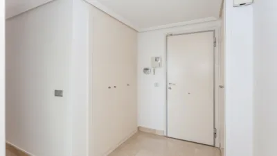 Flat on Calle de Menéndez Pidal, 7 photo 2