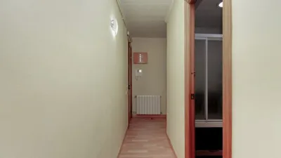 Flat on Carrer de Güell i Ferrer photo 19