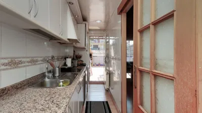 Flat on Carrer de Güell i Ferrer photo 22