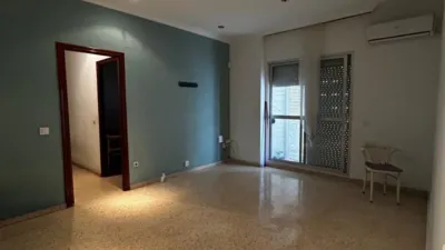 Apartment on Calle Bangladesh photo 3