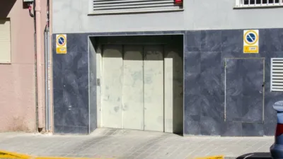 Garage for sale in Calle de Suiza, Los Ángeles (District Los Ángeles-Rabasa-San Agustín. Alicante - Alacant) of 2.622 €