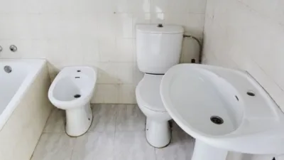 Casa en venta en Calle de Barrioseco, La Campana de 36.300 €