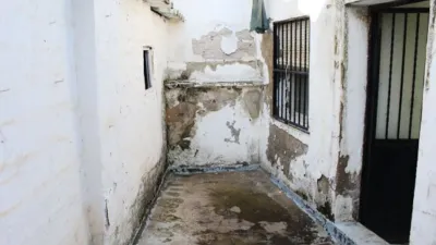 Casa en venta en Calle de Barrioseco, La Campana de 24.750 €