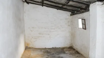 Casa en venta en Calle de Barrioseco, La Campana de 24.750 €