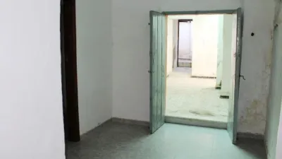 Casa en venta en Calle de Barrioseco, La Campana de 36.300 €
