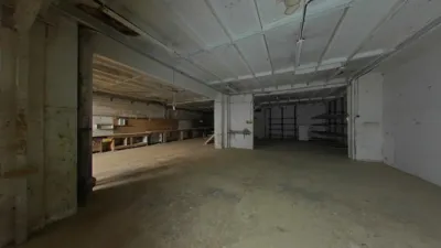 Local comercial en venta en Calle de la Merced - Más