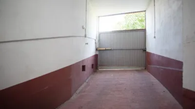 Garaje en venta en Calle de Río Deva, Vinteún (Ourense Capital) de 7.700 €