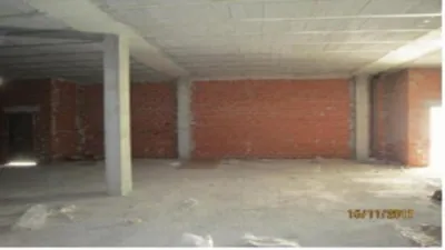 Local comercial en venta en Calle de Sorapan de Rieros - Más