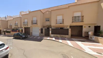 Terraced house on Calle del Mar Caspio photo 3
