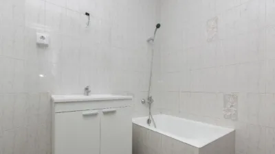 Apartment on Carrer de Severo Ochoa photo 15