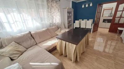 Apartment on street photo 13
