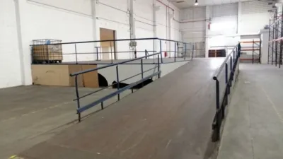 Nave industrial en venta en Calle de Gambrinus, cerca de Calle de Juan de la Cierva - Vista 3