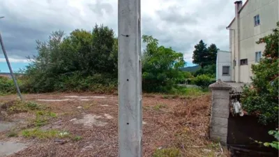 Terreno en venta en Avenida Pontecesures Padron, Número 0 - Más