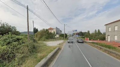 Terreno en venta en Avenida Pontecesures Padron, Número 0 - Vista 2