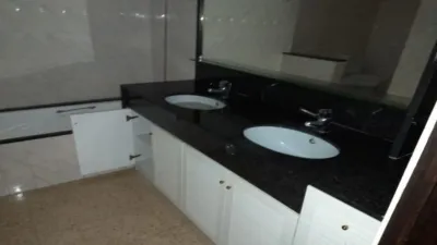 Flat on Avinguda del President Companys, 11 photo 13