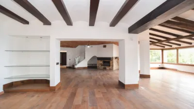 Chalet on Carrer del Puig de les Roques Blanques, 14 photo 6