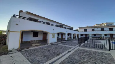 Apartment on Calle Alcaudete Bobadilla photo 4