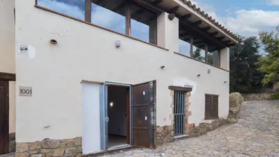 Chalet on Carrer del Puig de les Roques Blanques, 14 photo 2