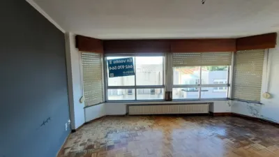 Apartment on Avenida de Barrié de la Maza, 58 photo 2