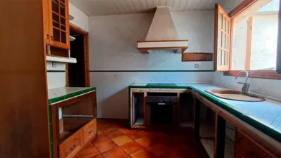 Apartment at Carrer de Montsoriu, 3 photo 8